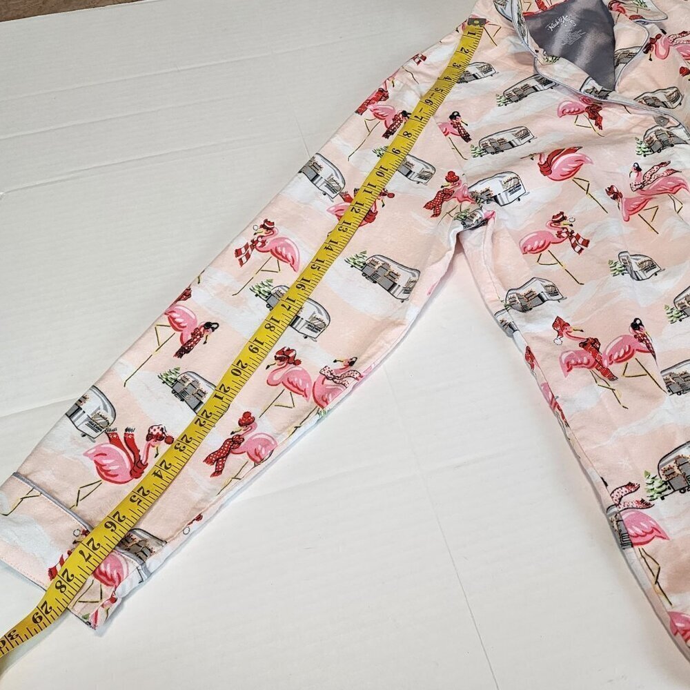 Nick and Nora pajama top size L cotton flannel flamingo snow - Picture 7 of 8